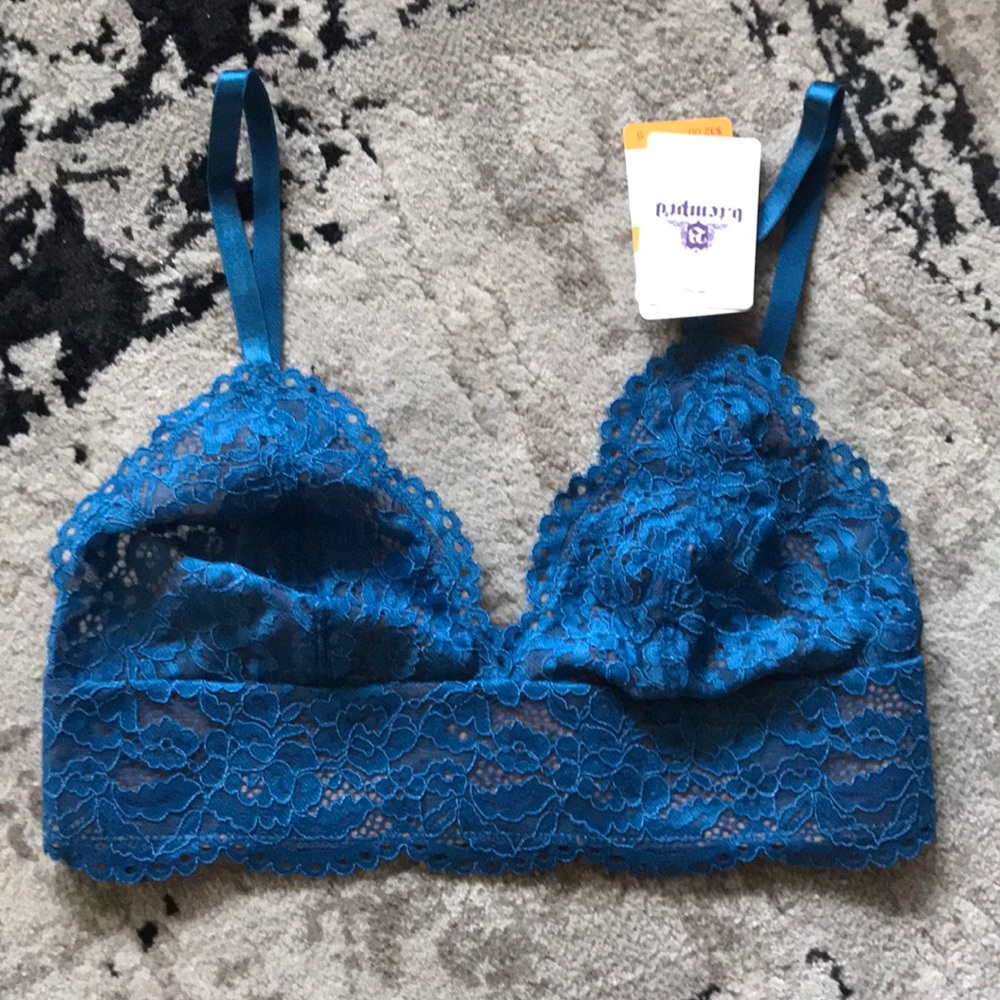 Adorable blue sapphire bralette